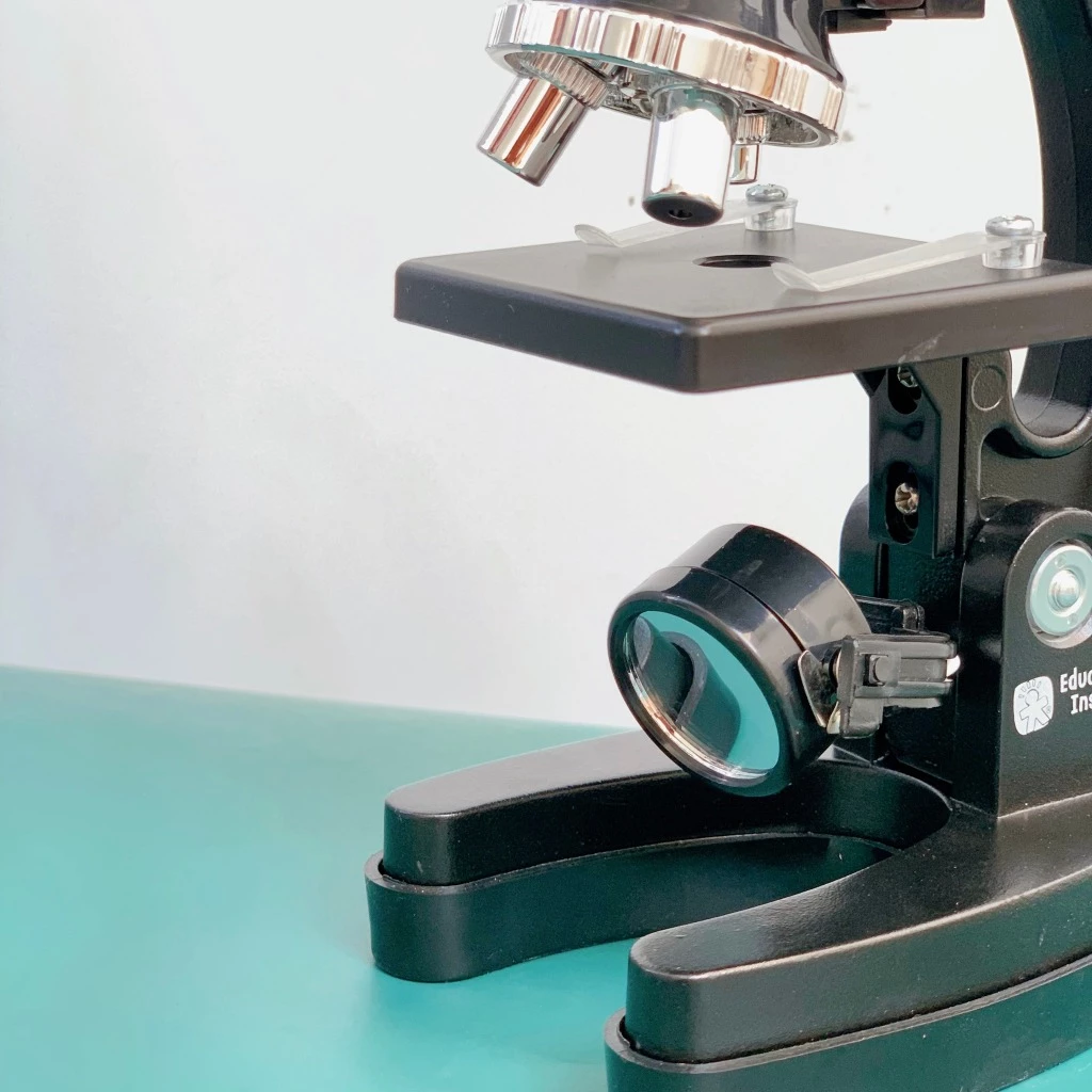 Bộ kính hiển vi cơ bản: 95 chi tiết